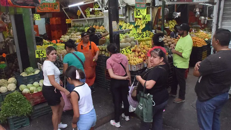 Las frutas refrescantes te ayudan a mantenerte hidratado durante el calor 